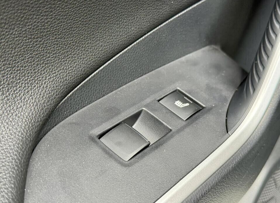 Toyota RAV4, V (XA50) 2.5 AT (199 л.с.) 4WD