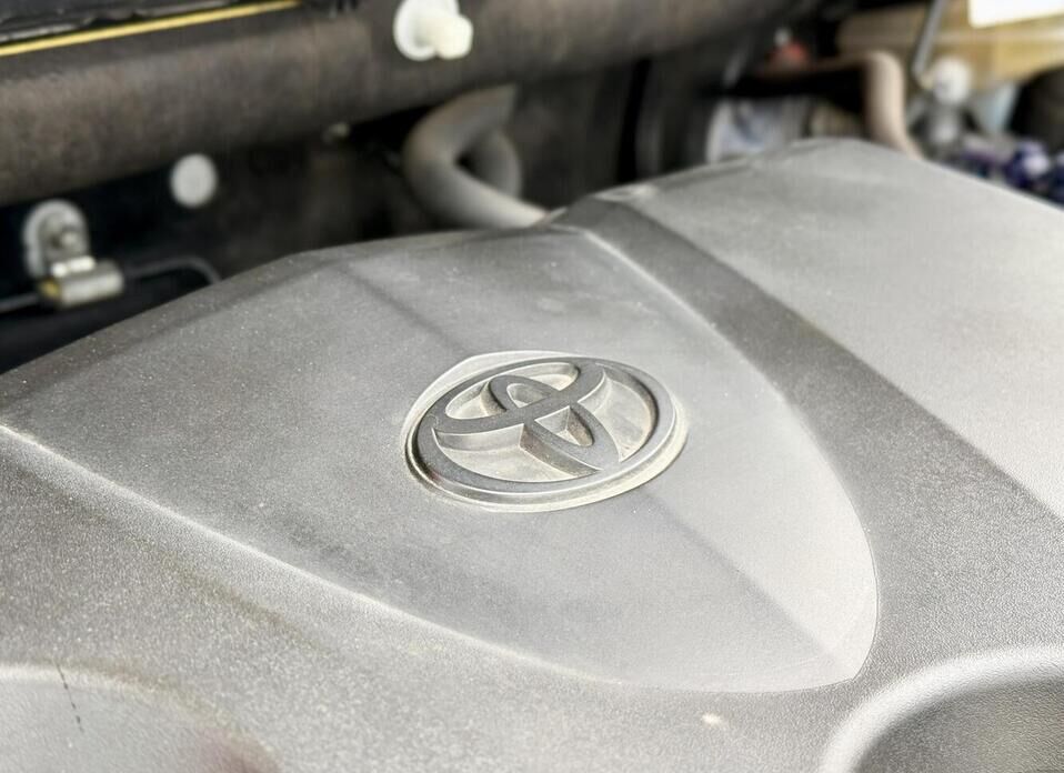 Toyota RAV4, V (XA50) 2.5 AT (199 л.с.) 4WD