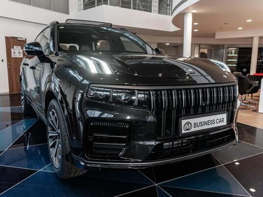 Lynk & Co 09